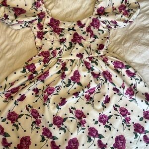 Cute and flowery short dress